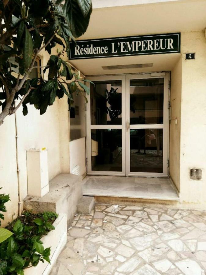 Charmant studio climatisé à 300m du port. Refait à neuf. Bastia  Esterno foto